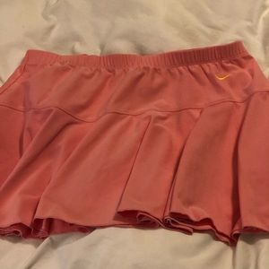 NWOT Nike coral tennis skirt